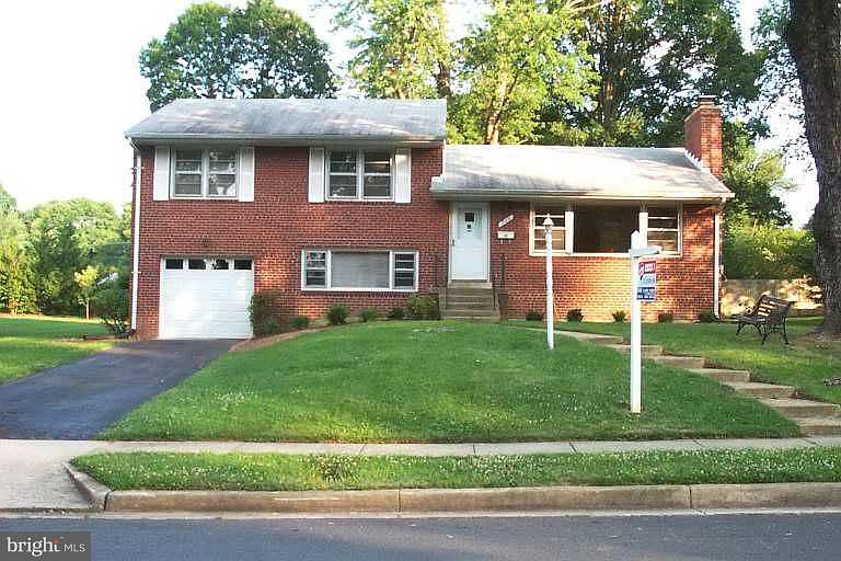 1st image of 7115 Merrimac Dr