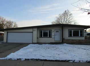 858 13 1/2 St SE, Rochester, MN 55904