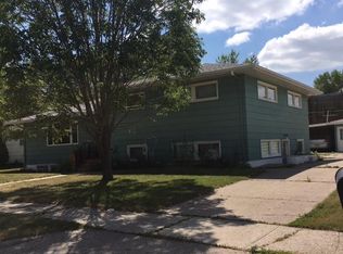 905 9th Ave NE, Jamestown, ND 58401