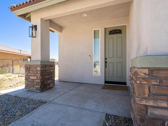 3rd image of 14277 Glenview Ct