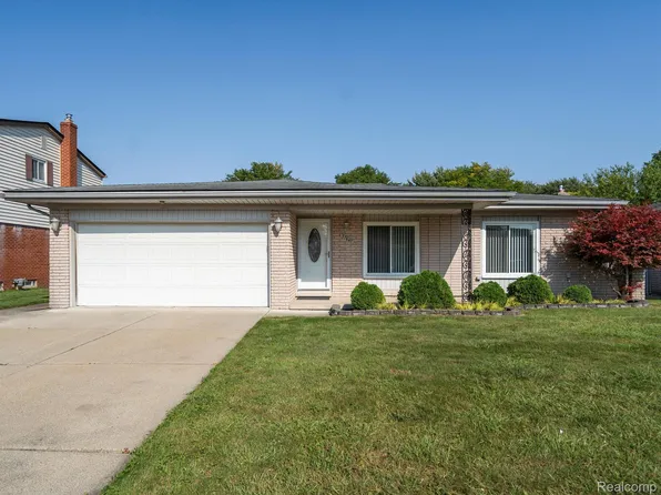 37640 Dartmouth Dr, Sterling Heights, MI 48310