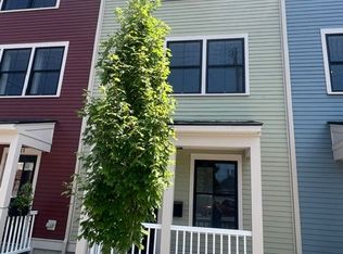 9 Ivy St, East Providence, RI 02914