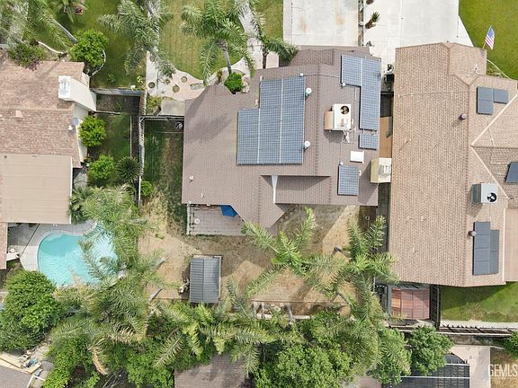 4th image of 5909 Lugene Ave