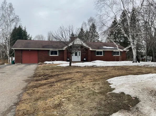 3 Glendale Rd, Bracebridge, ON P1L 1B3