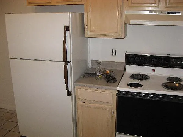 48 Evergreen St #32 — Photo 1