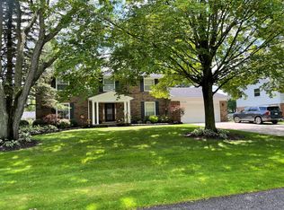 5439 Deerfield Village Dr, West Bloomfield, MI