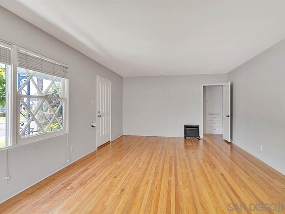 5th image of 2825 Chatsworth Blvd