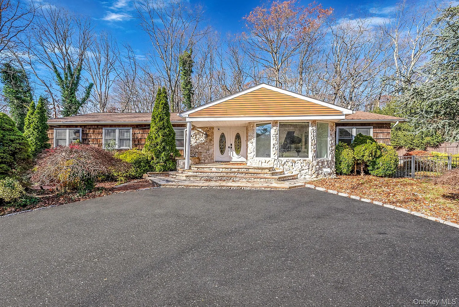 25 Farmington Lane photo 1