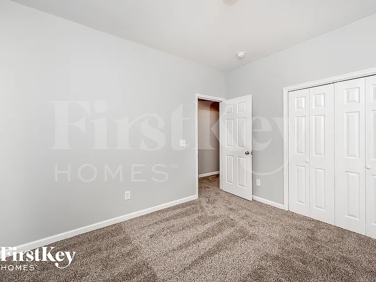 1256 Washington Dr — Photo 11