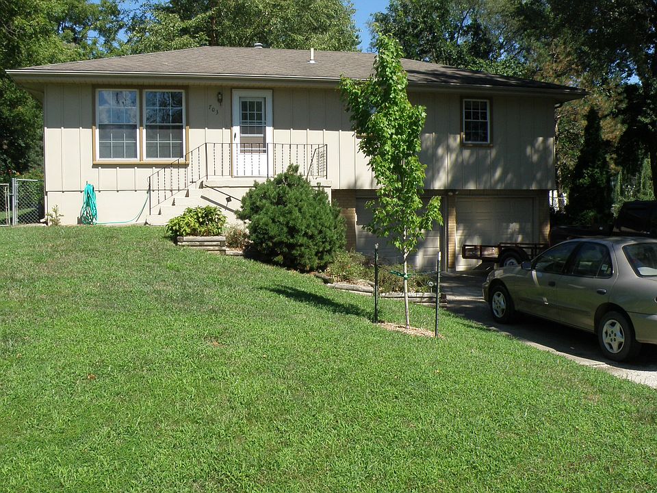 1st image of 703 Sheridan St