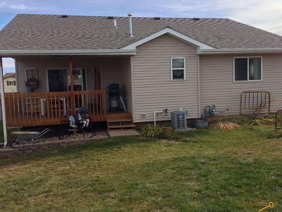 2nd image of 6875 Daisy Dr