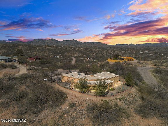 2nd image of 861 Via Mandan