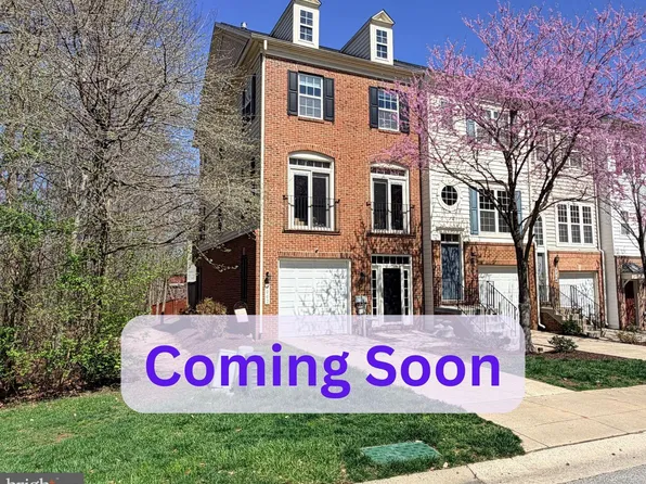 8002 Pennington Dr, Laurel, MD 20724