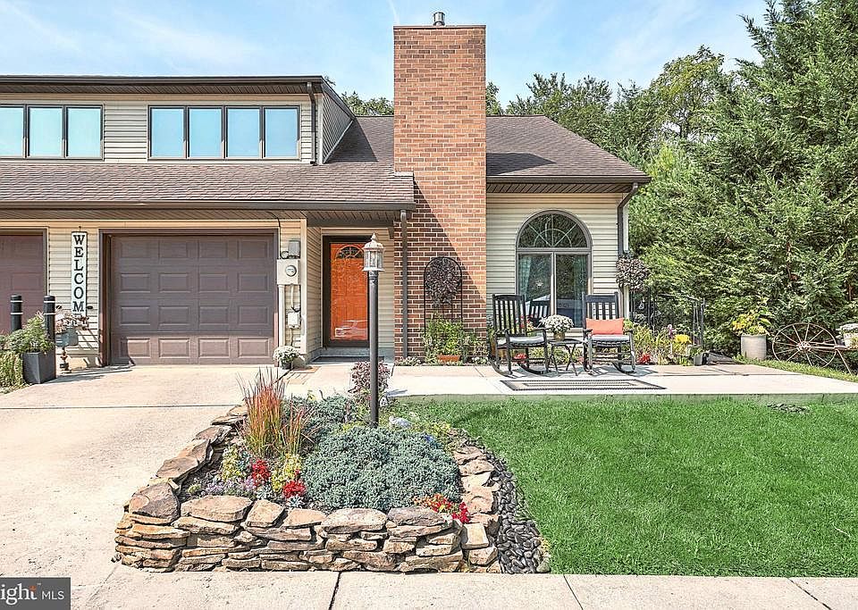 1st image of 1132 Roosevelt Ct