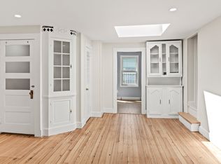 51 Spring St APT B, Oyster Bay, NY 11771