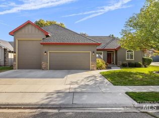 5264 N Schumann Ave, Meridian, ID 83646