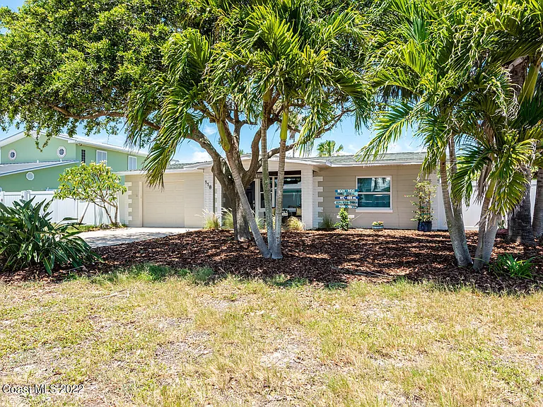 E Osceola Ln — Photo 16