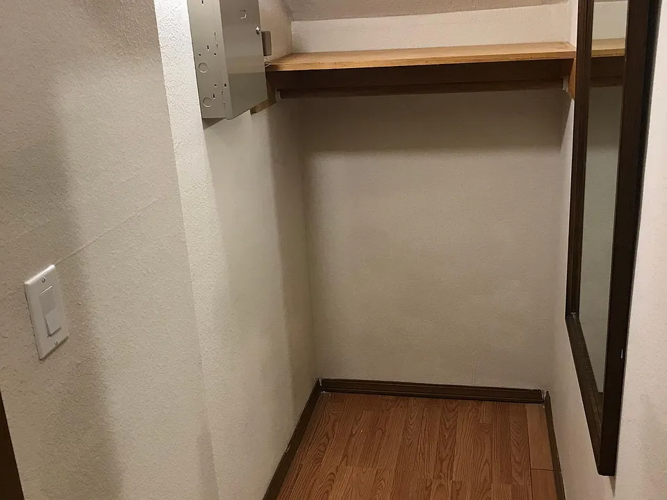 Walk in closet