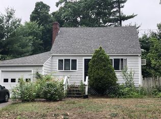 1252 Main St, Reading, MA 01867