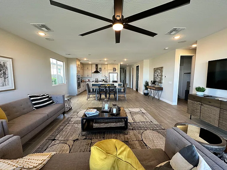 9616 E Rainbow Ave — Photo 30
