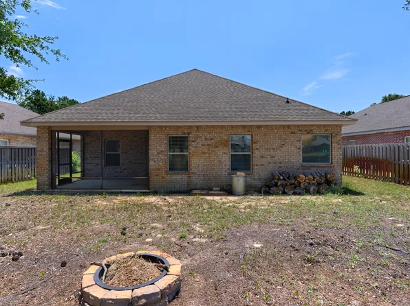 36 Dickens Dr, Freeport, FL 32439