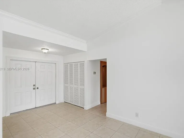 9349 NW 47th St — Photo 10