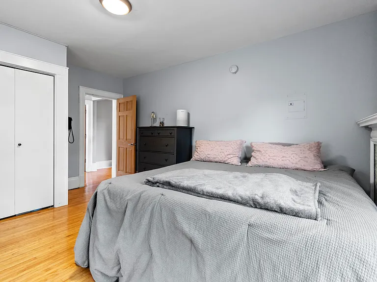 2449 Pillsbury Ave S #3 — Photo 19