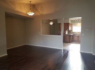 5351 NE River Rd APT 103, Chicago, IL 60656