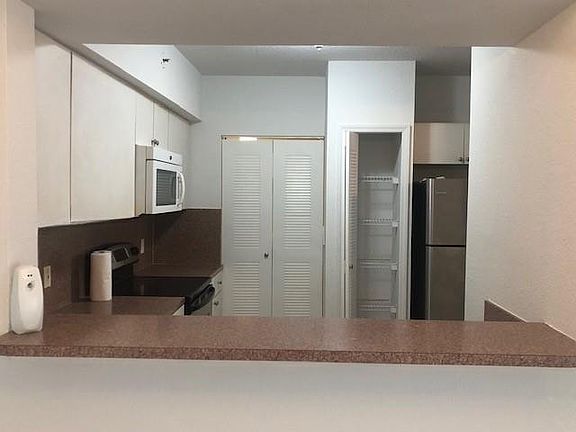 2nd image of 9300 Fontainebleau Blvd #E105