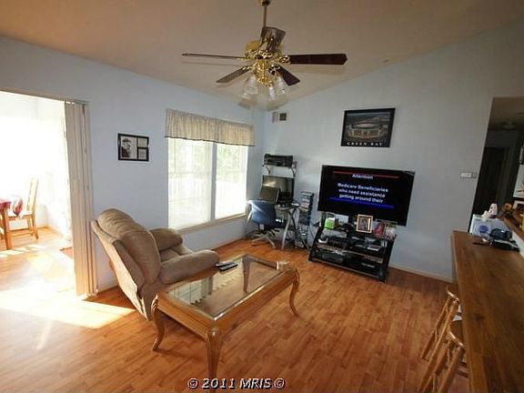 3rd image of 1002 Jessicas Ct Unit 8