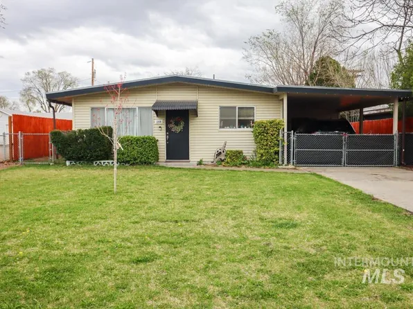 568 NW 3rd St, Ontario, OR 97914