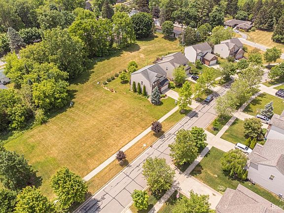 3rd image of 428 Savannah Ln