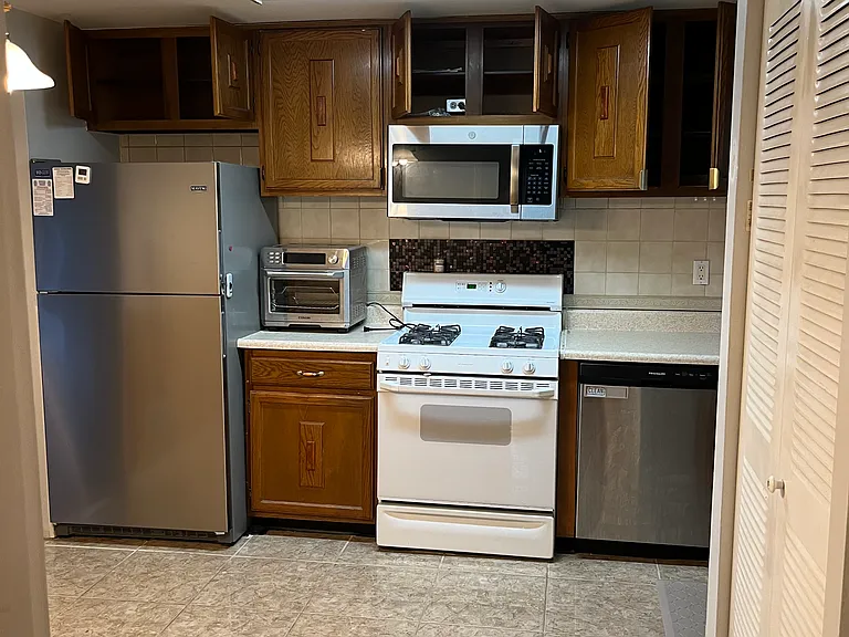 154 Golf Ln — Photo 2