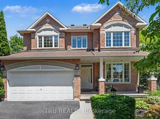40 Cimarron Cres, Ottawa, ON K2G6E1