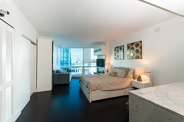 Sold by Keller Williams City Life Realty | media 2