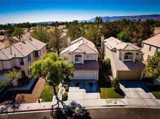 9569 World Cup Dr, Las Vegas, NV 89117