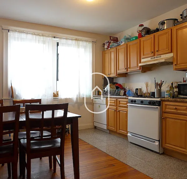 11 Mount Hood Rd #3 — Photo 9