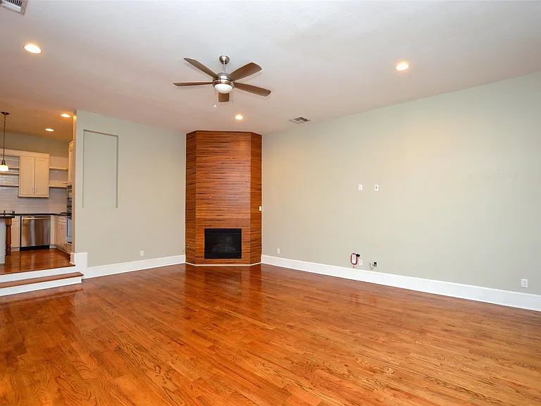 1538 W 23rd St #C — Photo 12