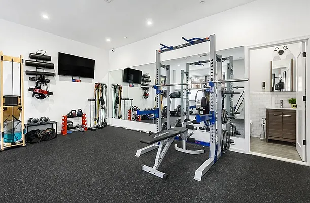 Rented by Oxford Property Group | media 19