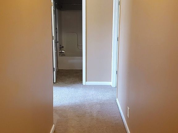 2nd image of 3871 Mackenzie Dr