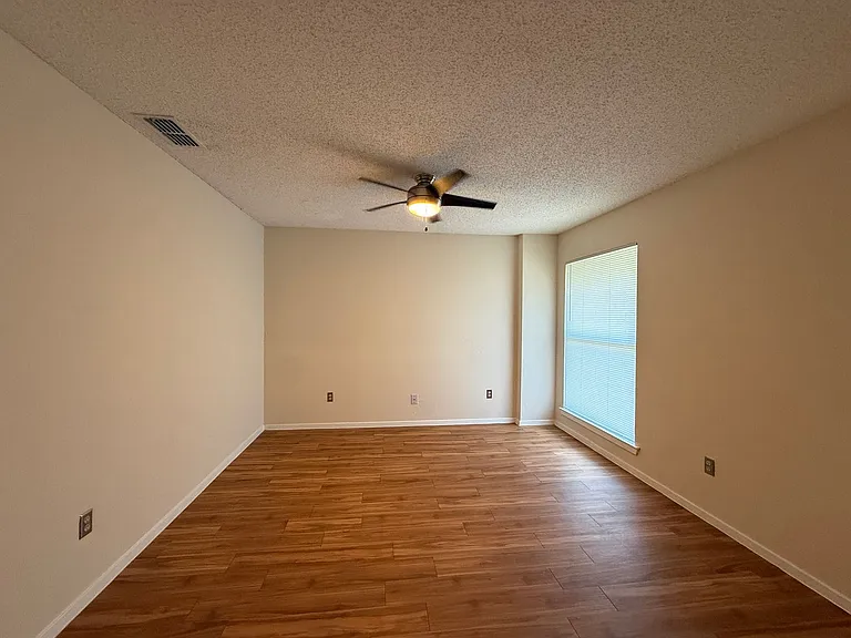 4520 Depew Ave — Photo 18