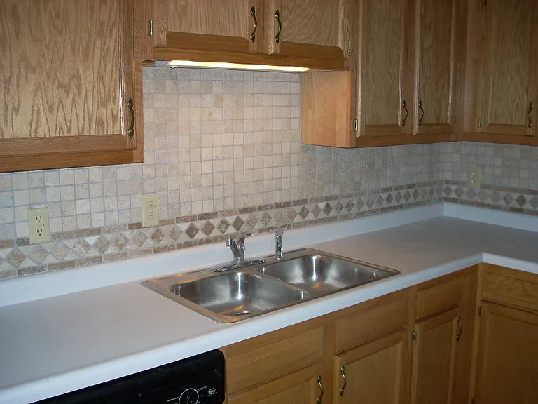 601-623 Burton Ln — Photo 5
