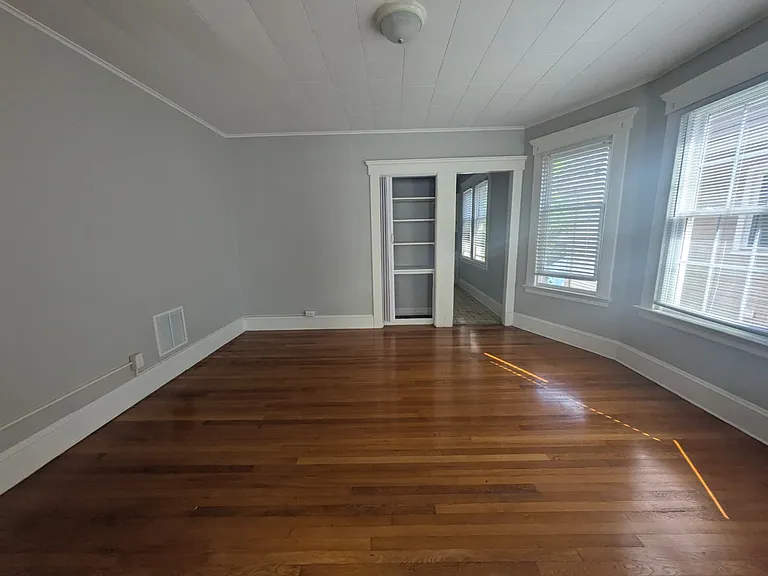 85 Hubinger St #2B — Photo 6