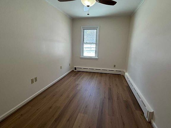 4th image of 239 N King St