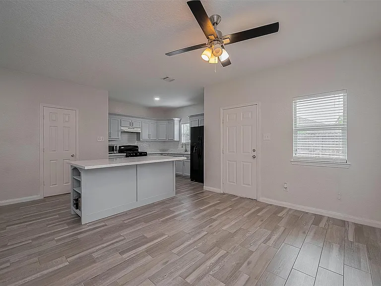 6623 Arabella St — Photo 5