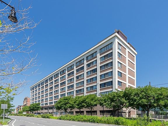 2nd image of 169 Monsignor Obrien Hwy APT 715