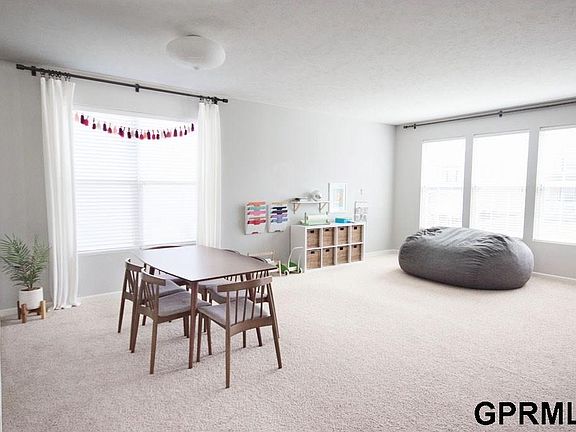 3rd image of 6460 Elm Hurst Dr