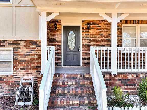 4th image of 266 Deerwood Drive