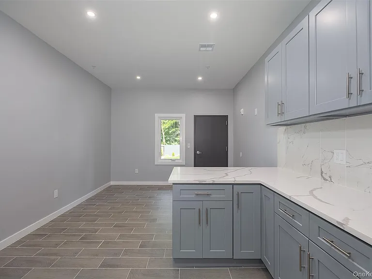 126 Innis Ave #1-2 — Photo 3