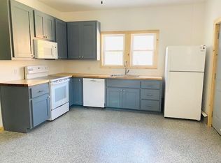 4658 Mayberry St #B, Omaha, NE 68106